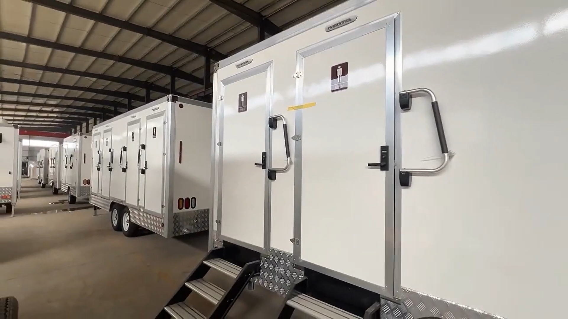restroom trailers